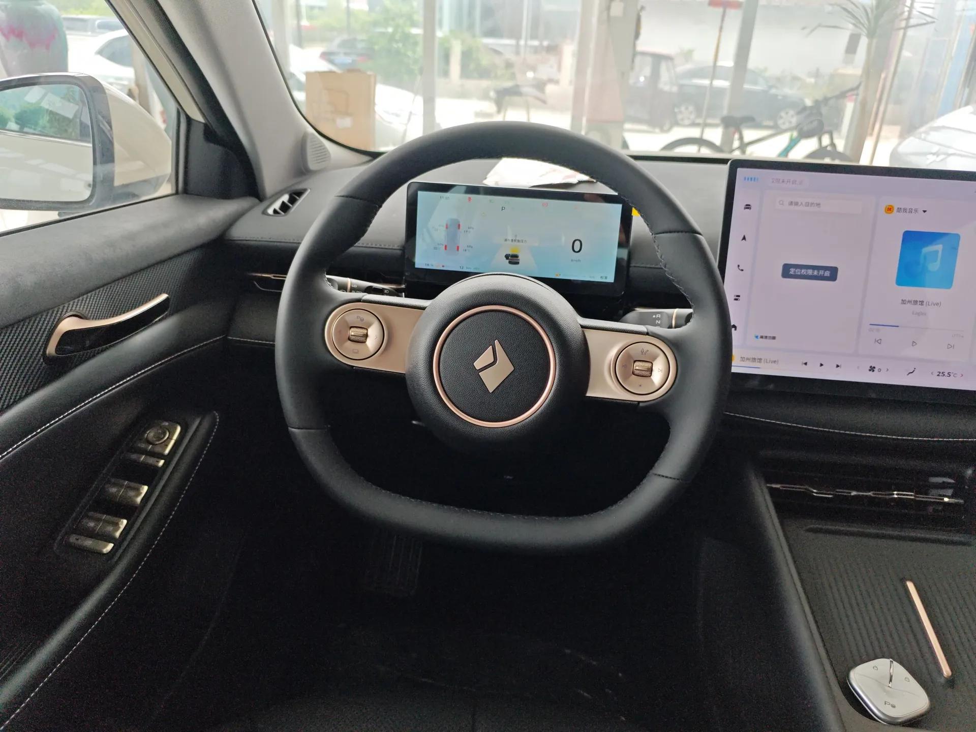 Baojun Yunhai 2024 140km Plug-in Hybrid Version — миниатюра 14