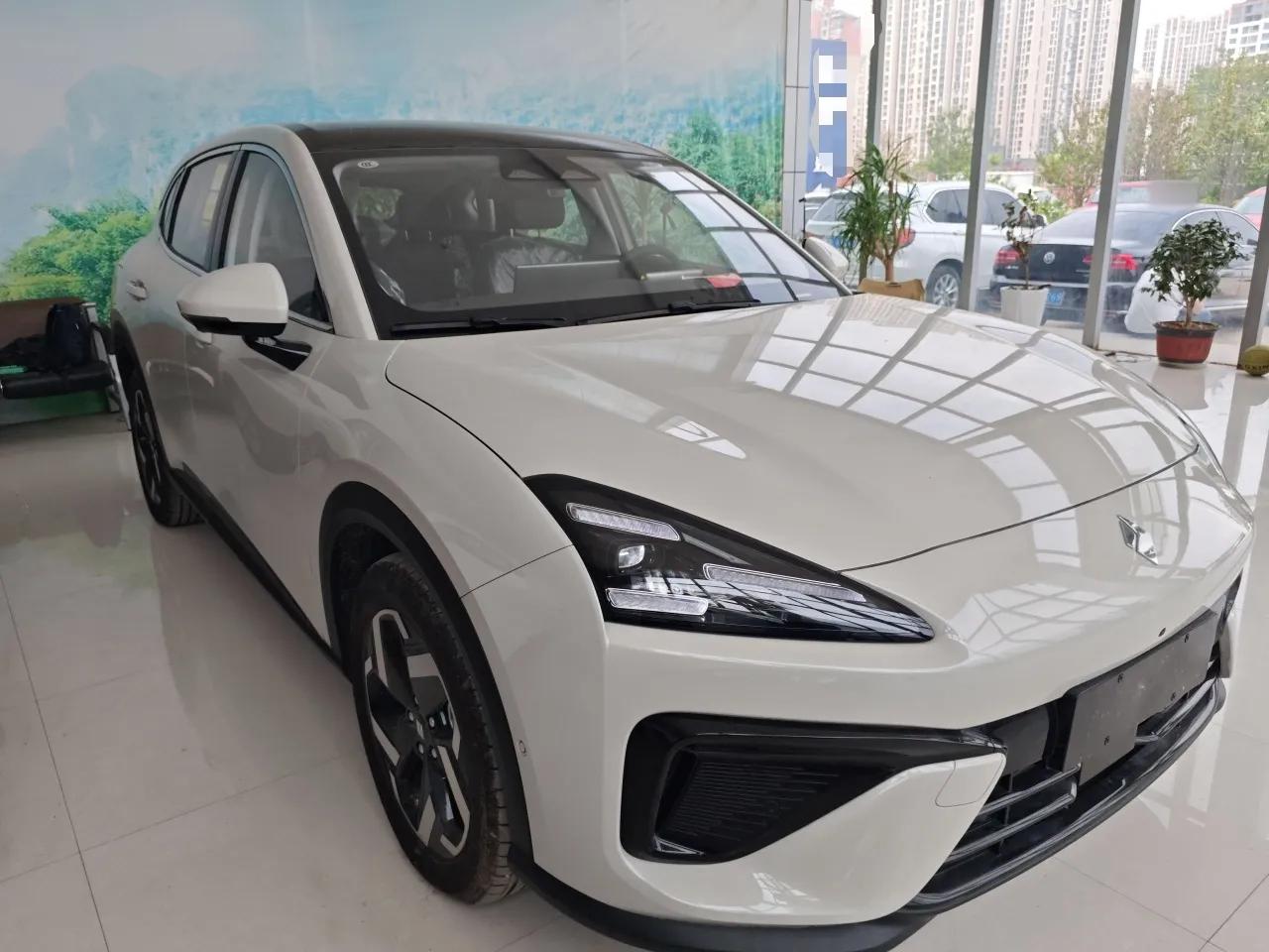 Baojun Yunhai 2024 140km Plug-in Hybrid Version — миниатюра 3