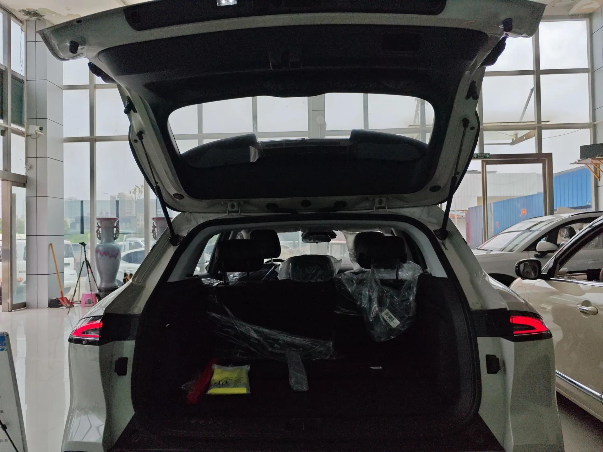 Baojun Yunhai 2024 140km Plug-in Hybrid Version — миниатюра 22