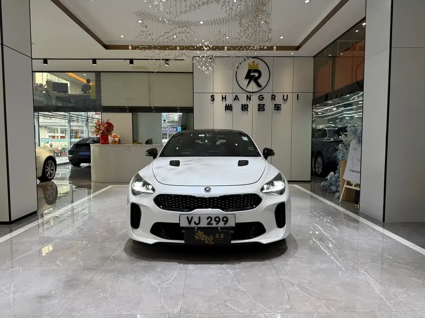 Stinger 2018 3.3T Automatic — миниатюра 2