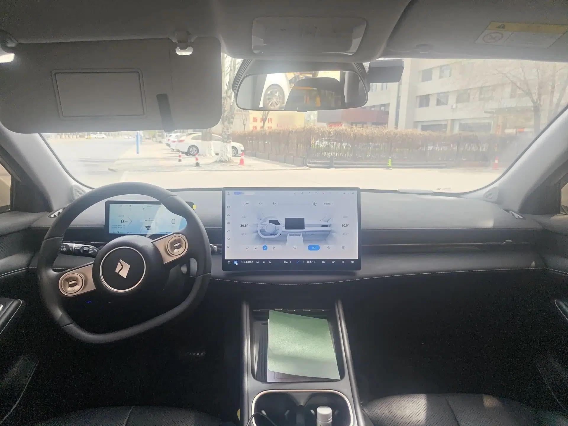 Baojun Yunhai 2024 140km Plug-in Hybrid Version — миниатюра 18