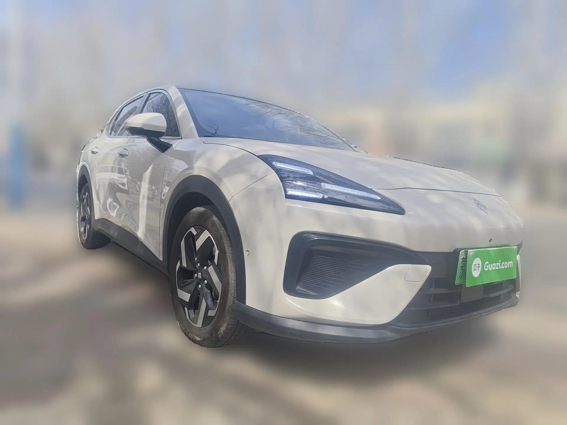 Baojun Yunhai 2024 140km Plug-in Hybrid Version — миниатюра 3