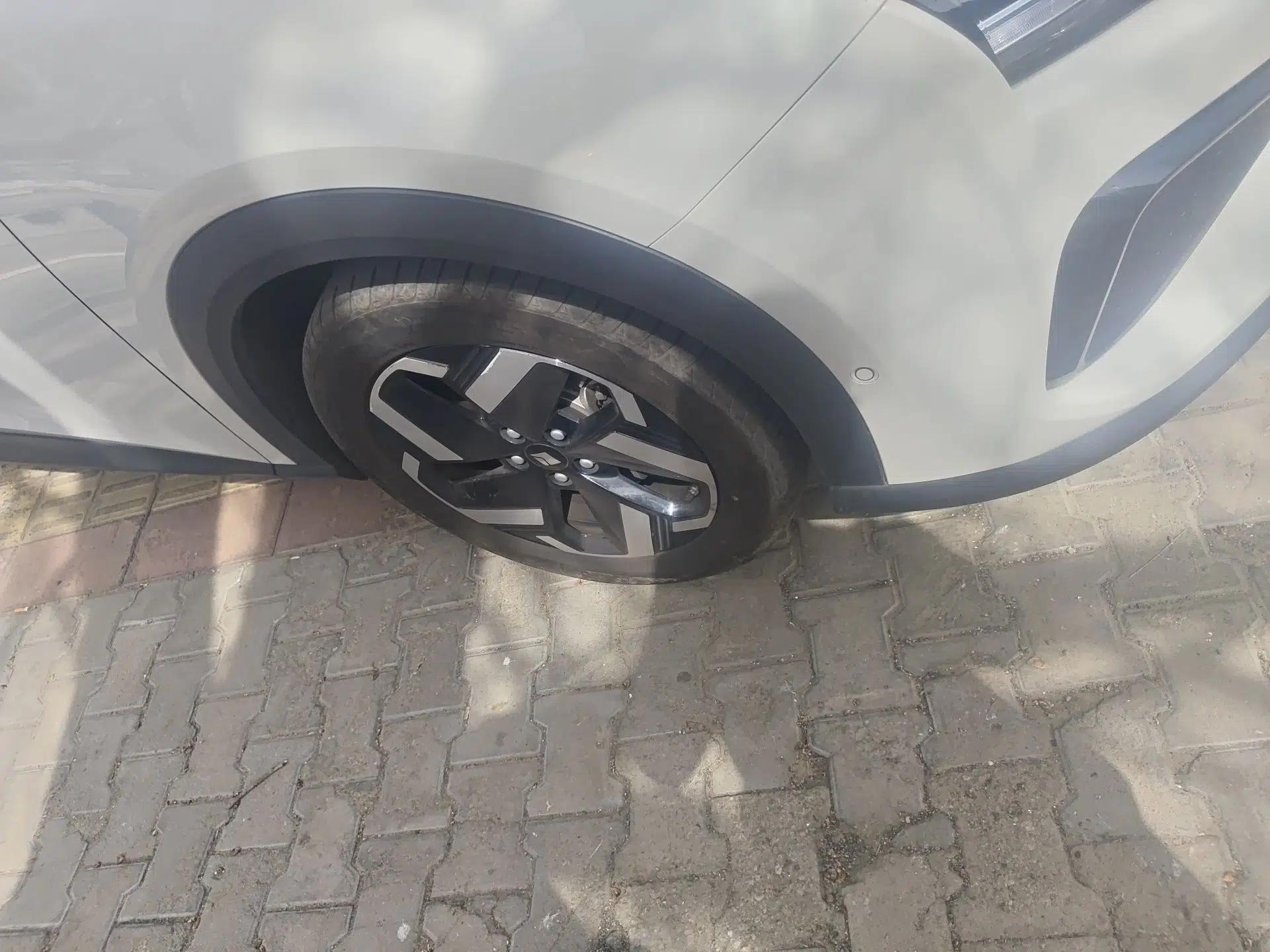 Baojun Yunhai 2024 140km Plug-in Hybrid Version — миниатюра 8