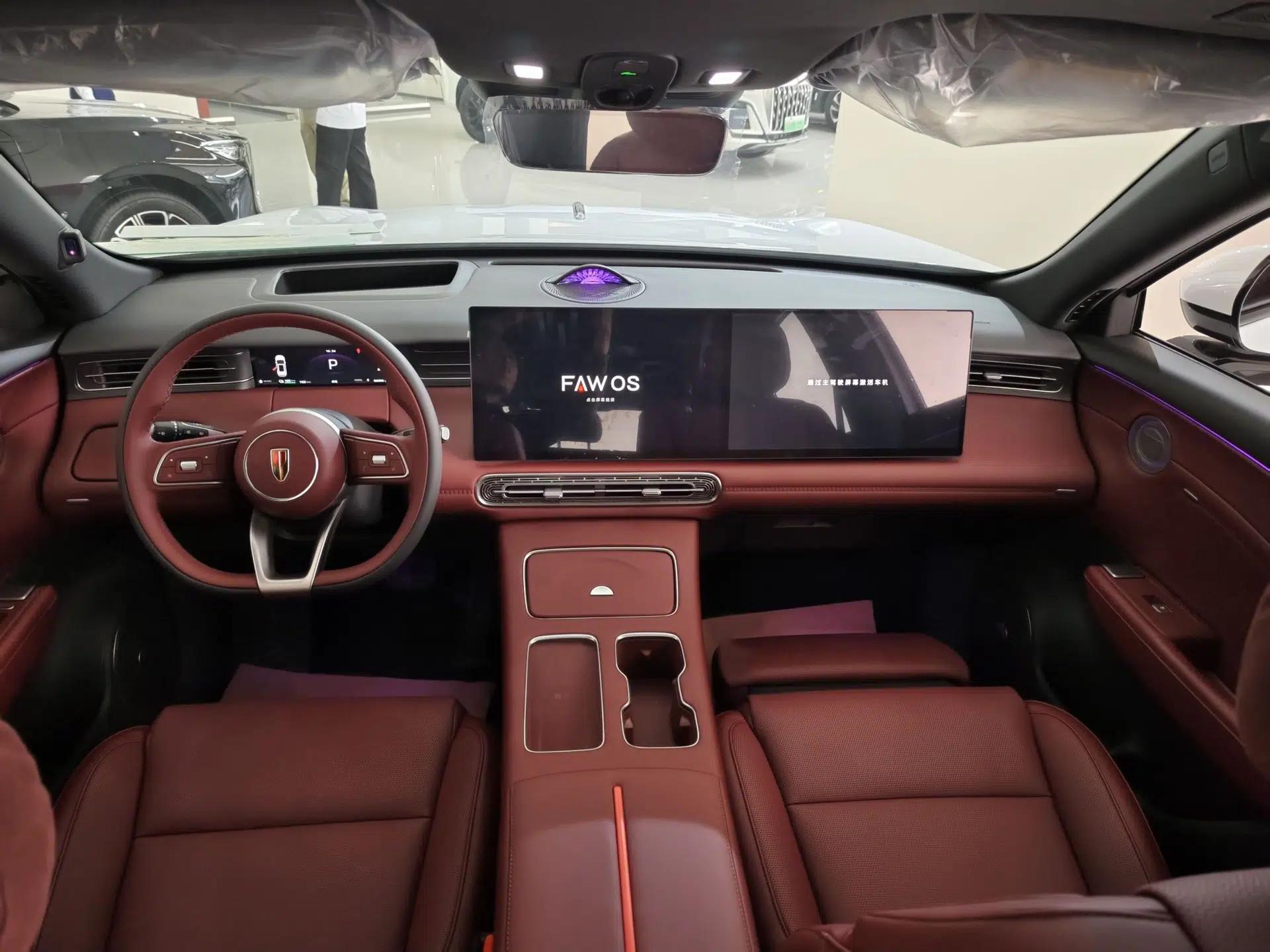Hongqi HS6 PHEV 2026 240 Smart Hybrid Version — миниатюра 24