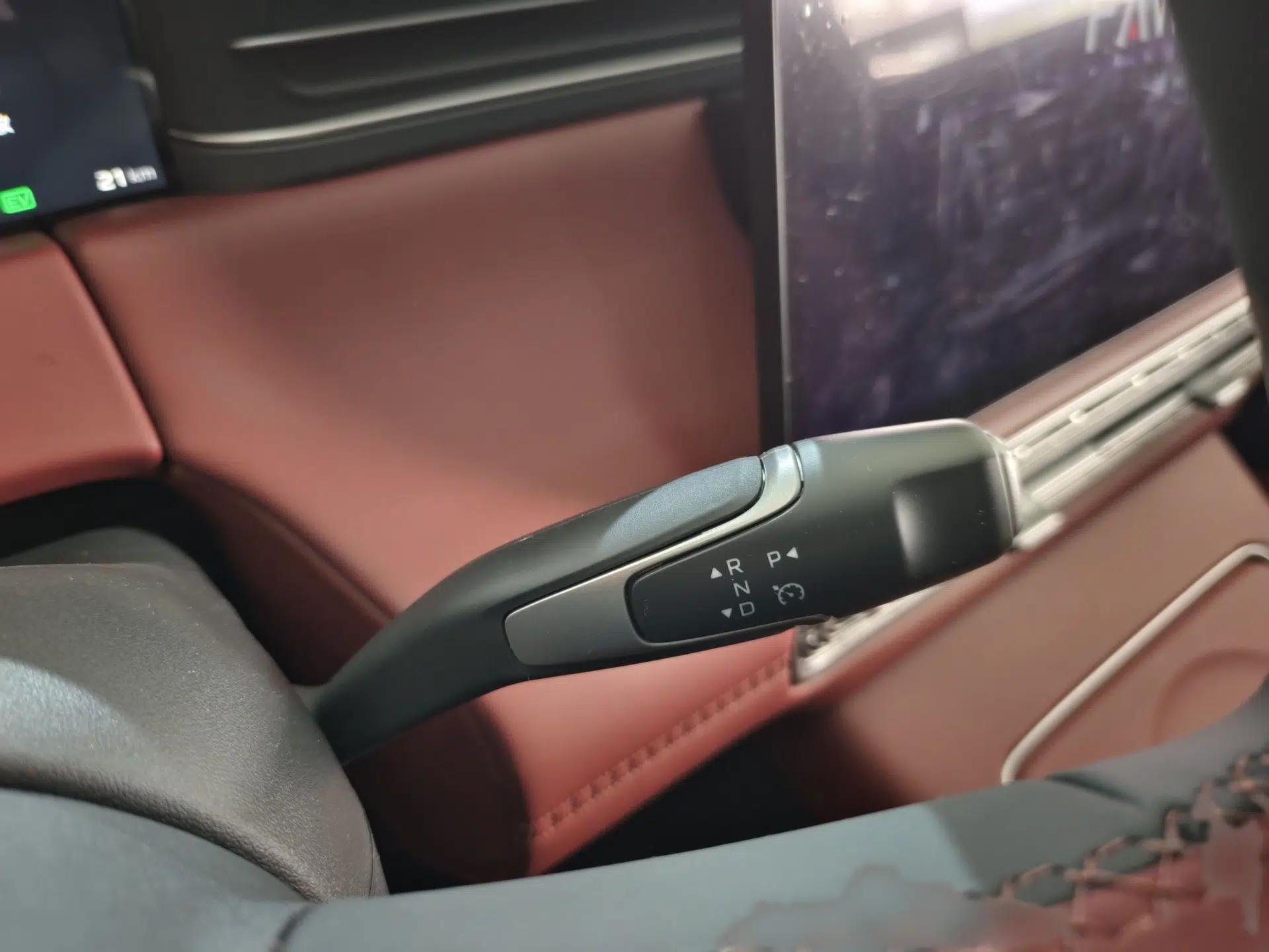 Hongqi HS6 PHEV 2026 240 Smart Hybrid Version — миниатюра 26