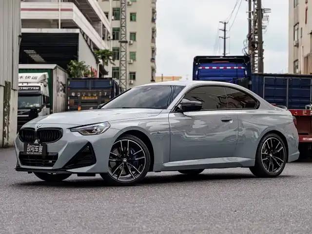 2025 BMW M240i xDrive