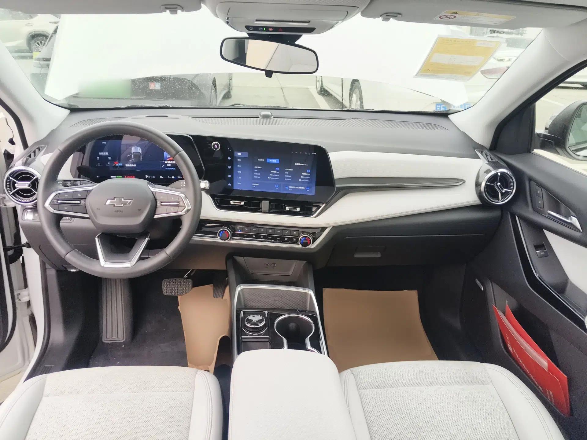 Chevrolet Equinox Plus 2024 155km ACTIV Ultimate Edition — миниатюра 13