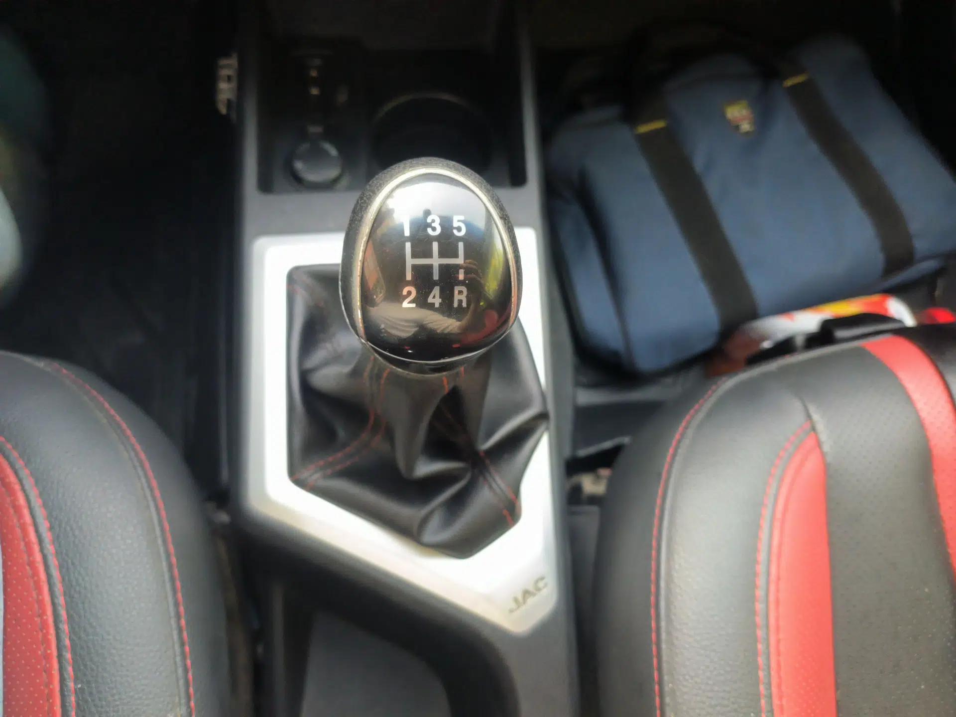 JAC Group Refine S2 2017 1.5L Manual Luxury Smart Model — миниатюра 17