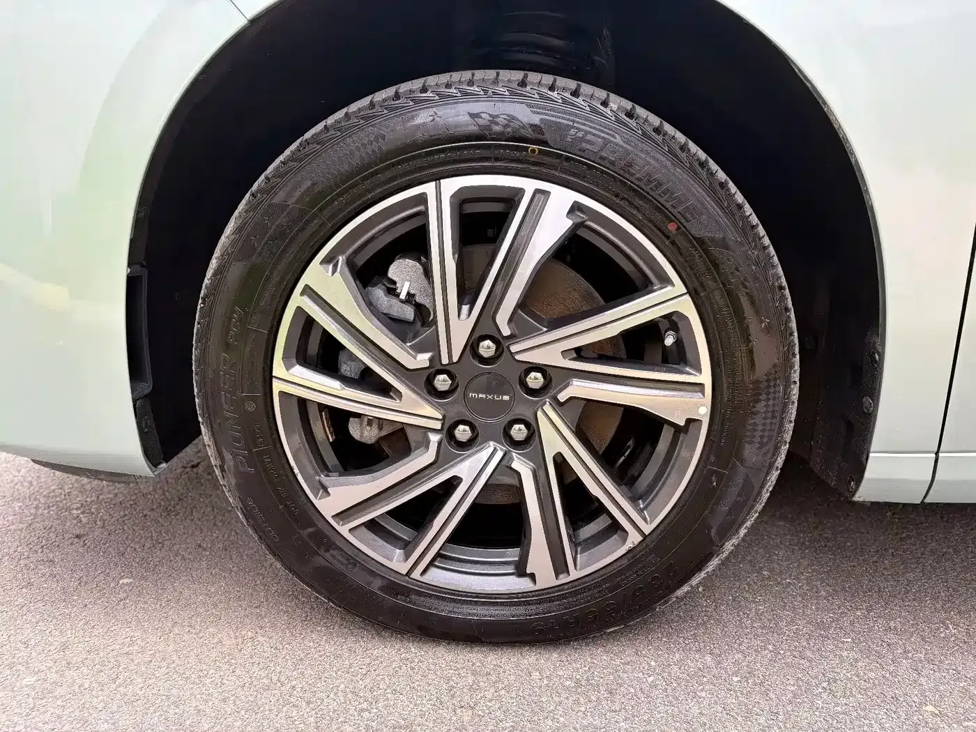 Everyone 9 2024 Super Hybrid Long Range Forest Edition 7-Seater — миниатюра 23