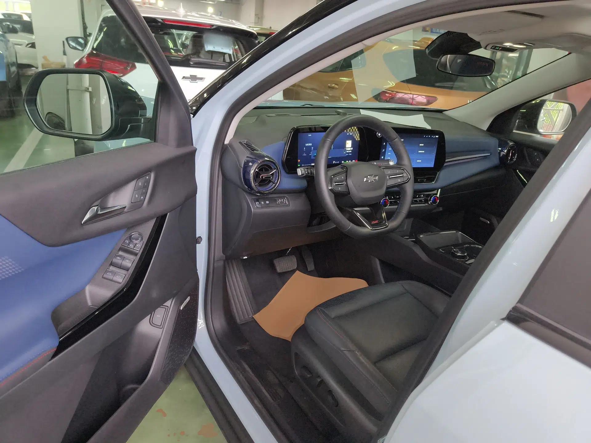 Chevrolet Equinox Plus 2024 102km RS Ultimate Edition — миниатюра 19