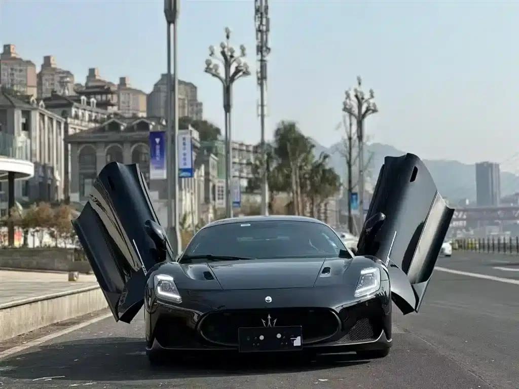 Maserati MC20 2020 3.0T Standard Edition — миниатюра 2