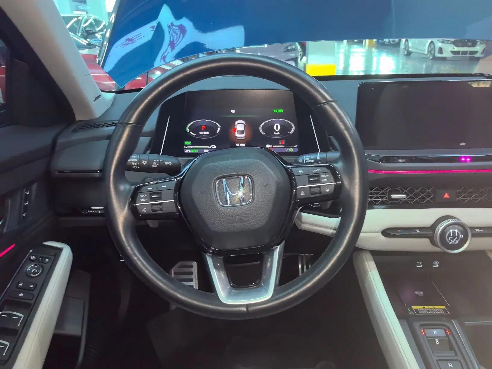 Honda Accord New Energy 2023 2.0L ePHEV Flagship Edition — миниатюра 14