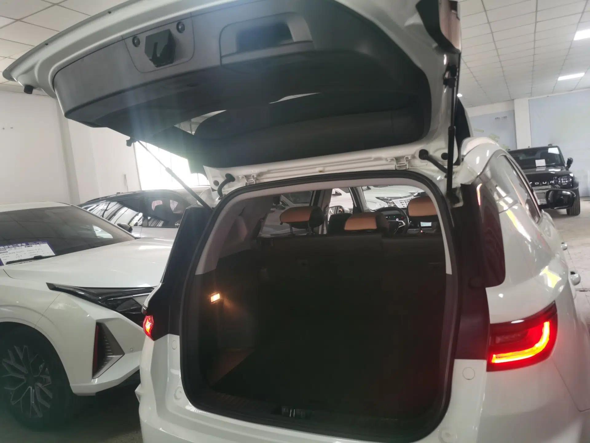 Geely Auto Haoyue PRO 2024 1.5T DCT Zongheng+ — миниатюра 22