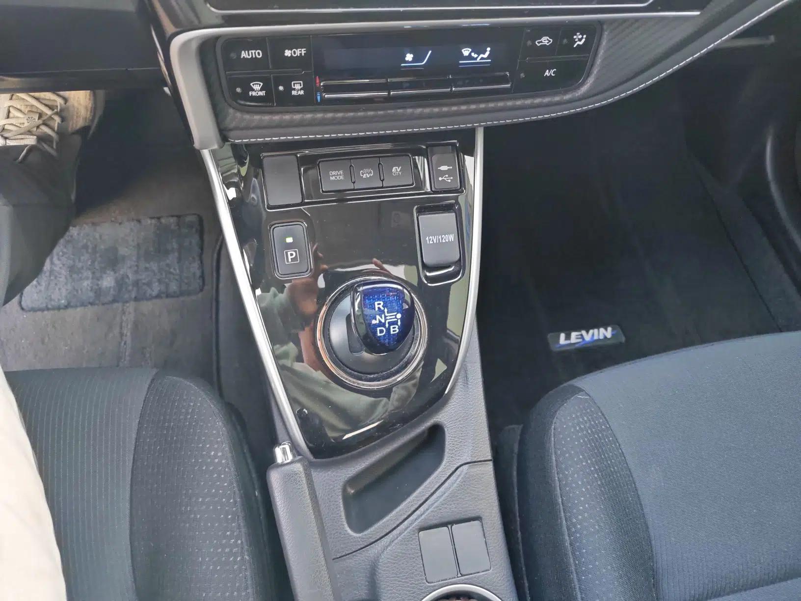 Toyota Levin Hybrid E+ 2019 1.8L GS E-CVT Elite Model with Sunroof — миниатюра 15