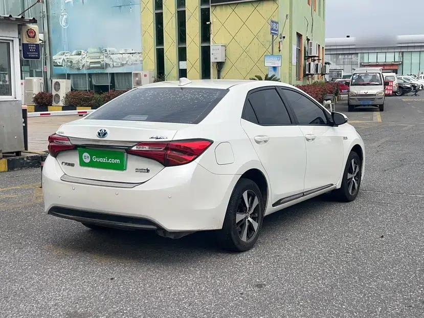 Toyota Levin Hybrid E+ 2019 1.8L GS E-CVT Elite Model with Sunroof — миниатюра 8