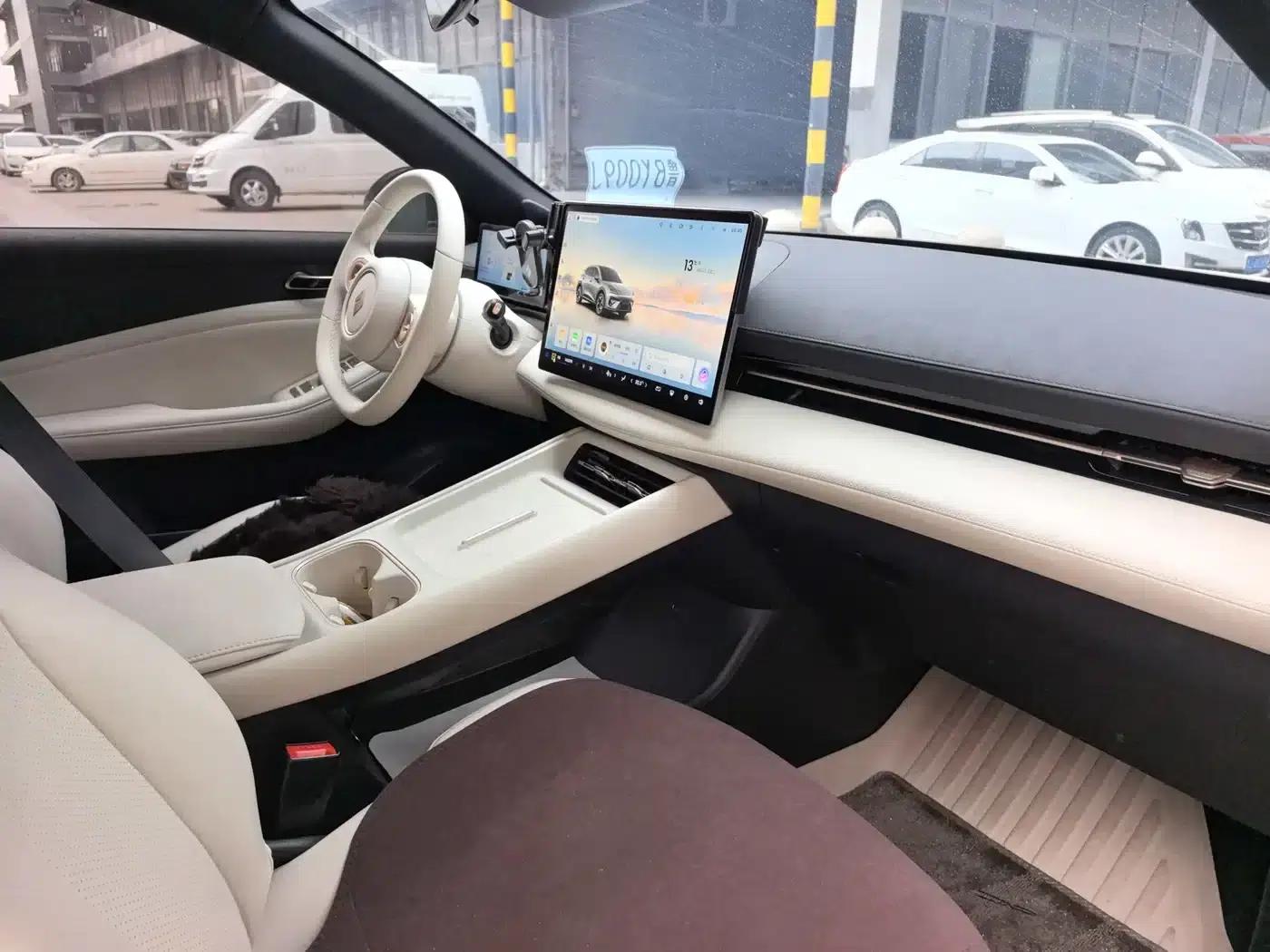 Baojun Yunhai 2024 140km/h Plug-in Hybrid — миниатюра 7