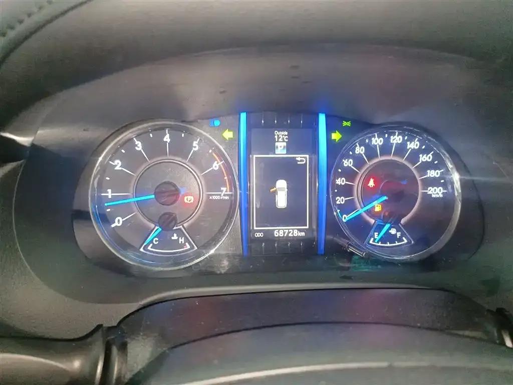 Fortuner 2016 2.7L Middle East Edition — миниатюра 12
