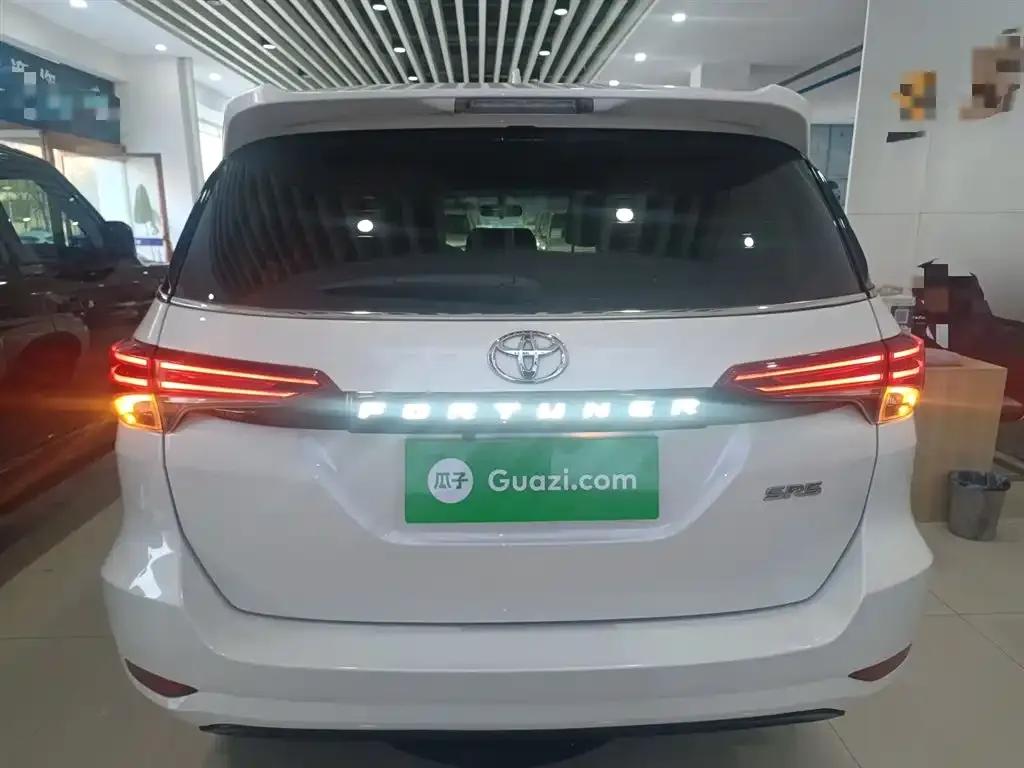 Fortuner 2016 2.7L Middle East Edition — миниатюра 6