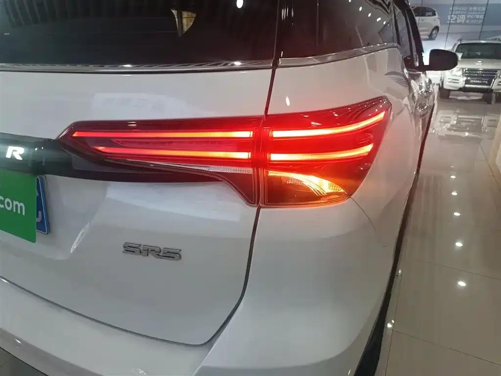 Fortuner 2016 2.7L Middle East Edition — миниатюра 8
