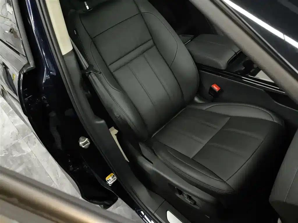 Range Rover Evoque PHEV 2021 Model P300e Luxury Edition — миниатюра 17