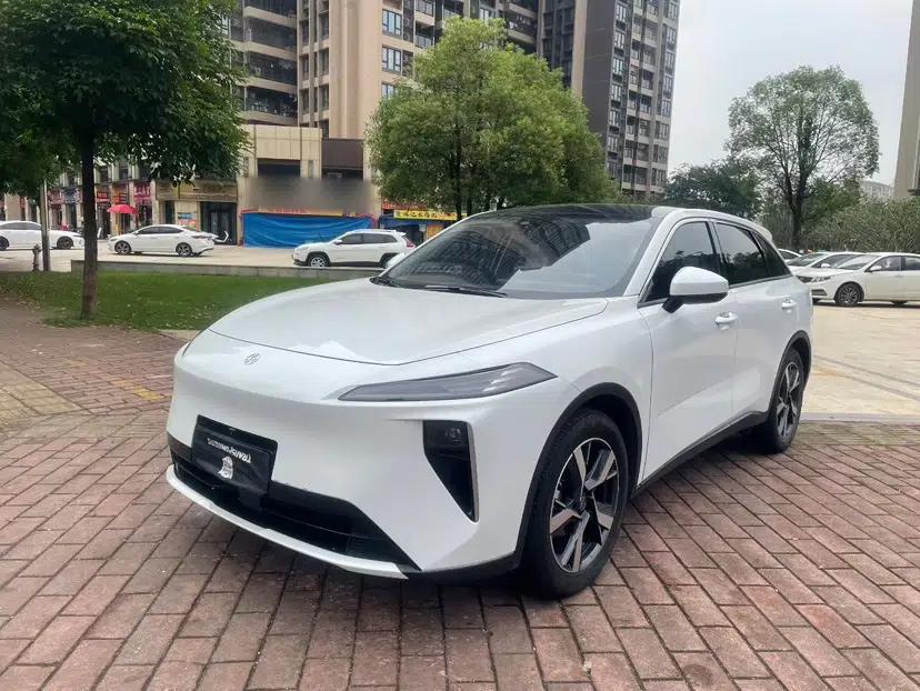 Venucia V DD-i 2025 Orca 150km Joyful Journey Edition — миниатюра 1