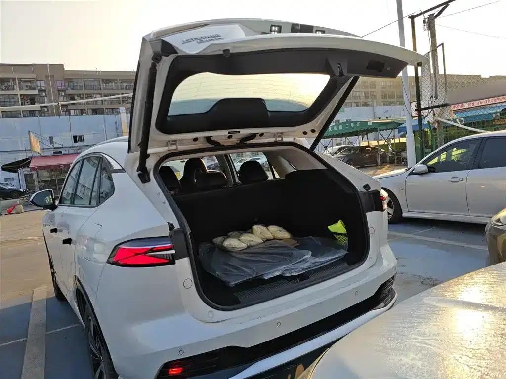 Roewe D5X DMH 2024 Model 135 Tech Edition — миниатюра 9
