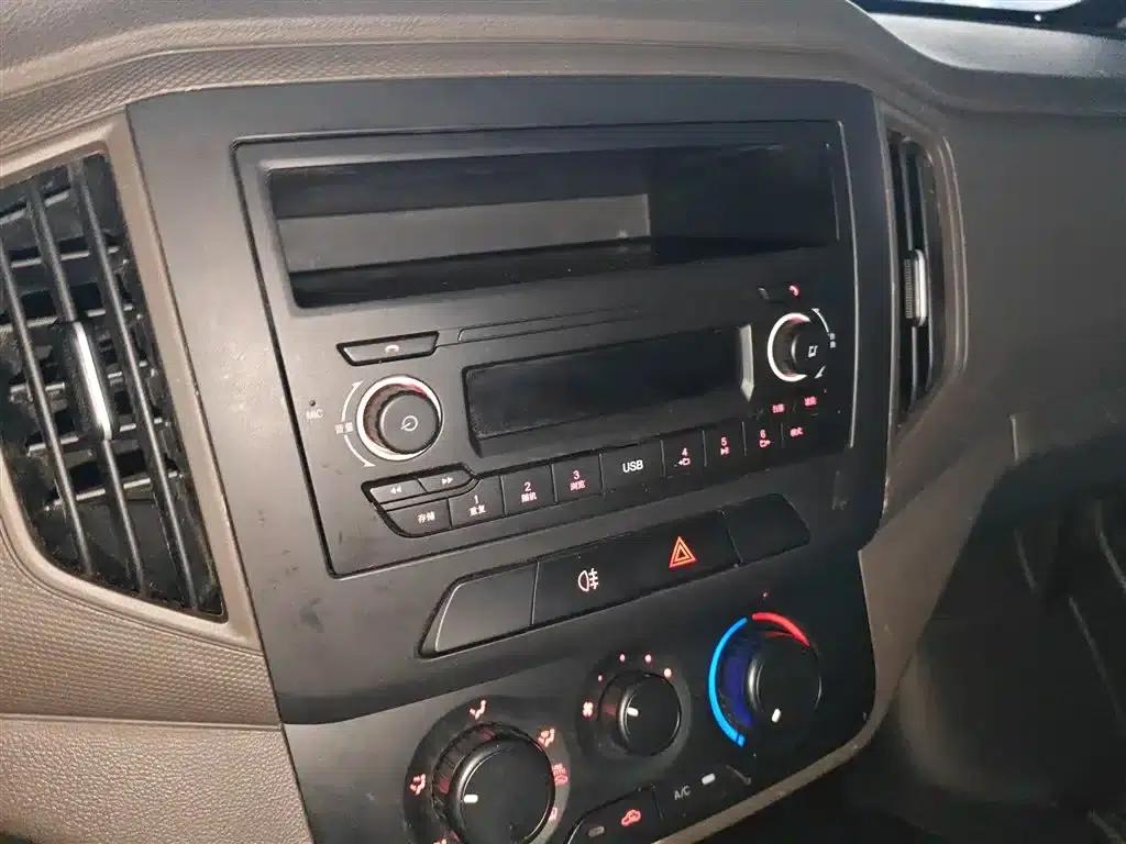 Wuling Rongguang New Truck 2021 Model 1.8L Basic Single Cab Dual Rear Wheel LJ479Q6 — миниатюра 9