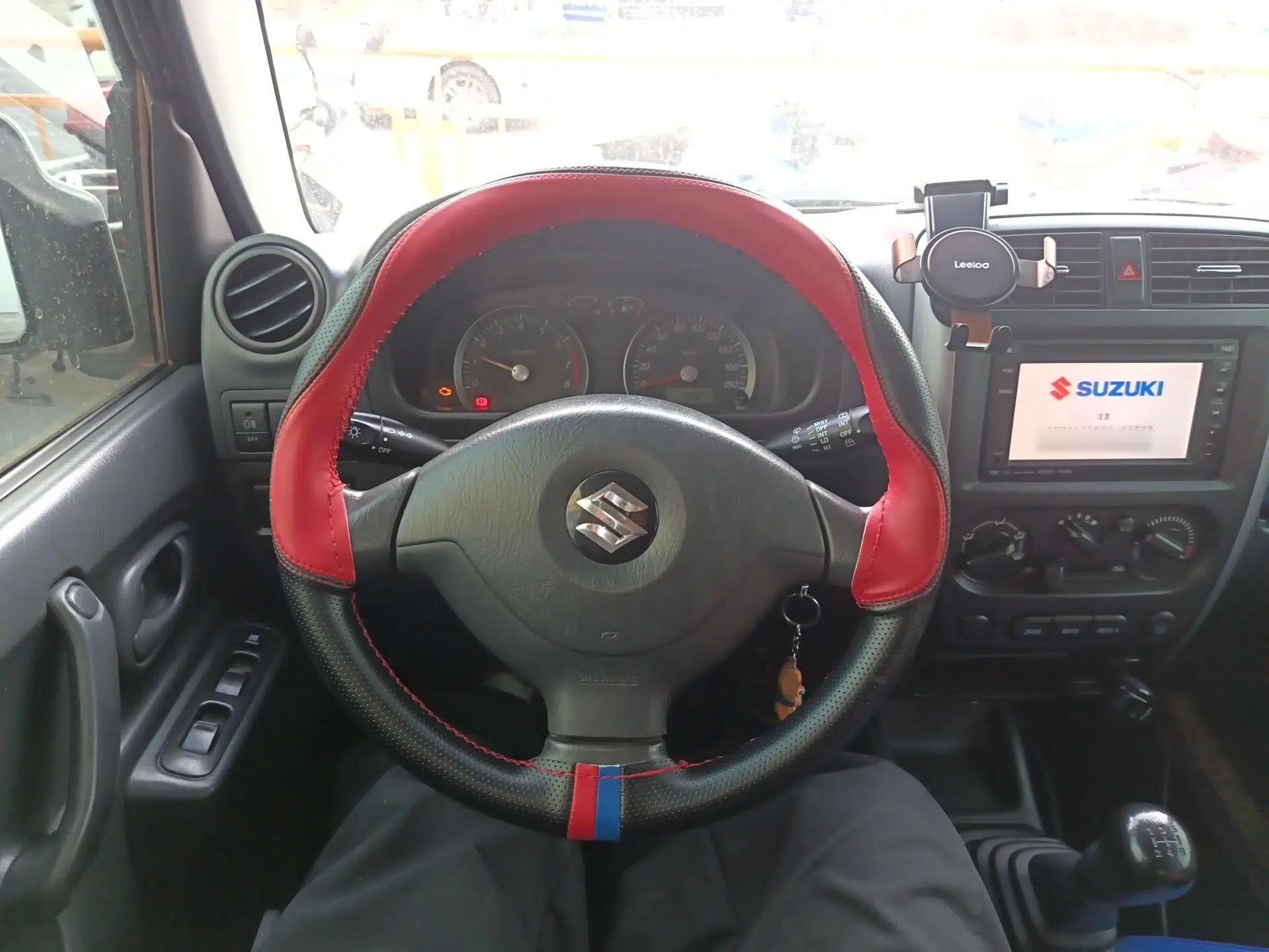 Suzuki Jimny 2011 1.3 MT — миниатюра 11