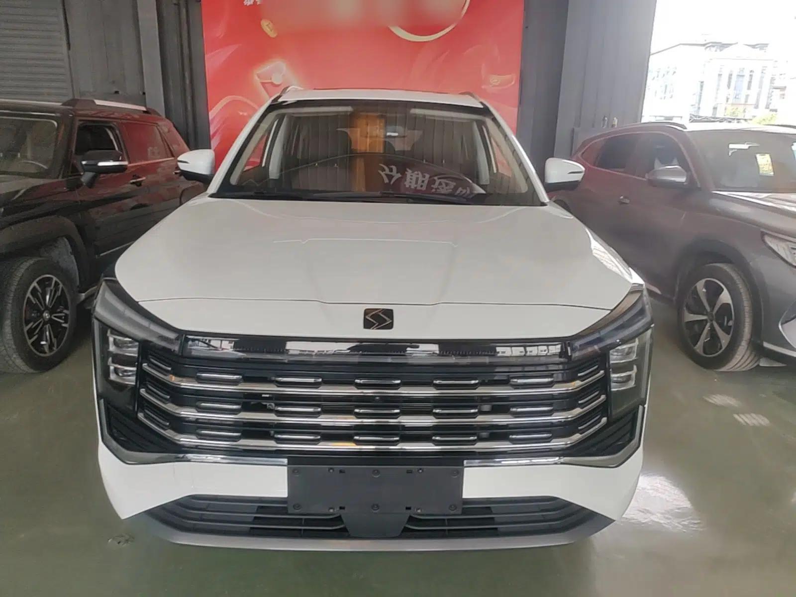 SOL X8 PLUS 2023 1.5 TGDI DCT Smart Edition 7-Seater — миниатюра 2
