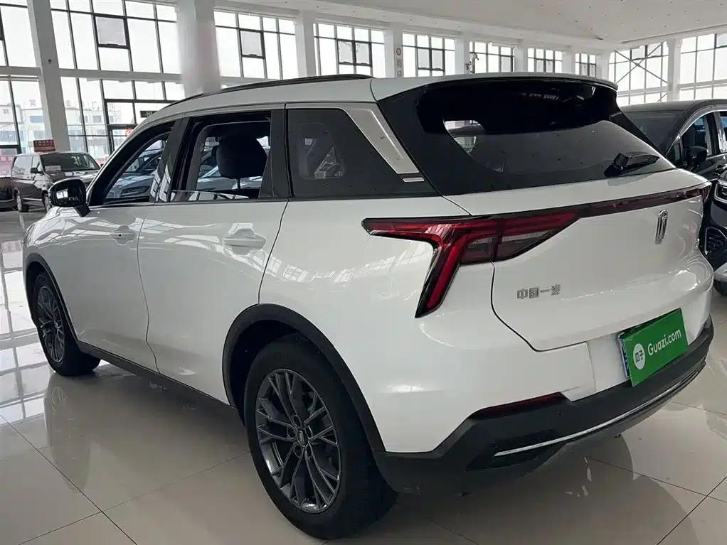 Bestune T55 2023 1.5T Automatic Leap Forward Edition — миниатюра 11