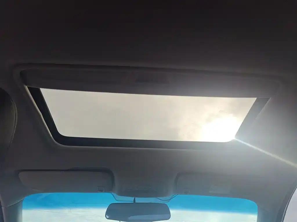 Chevrolet Cruze 2019 320 Automatic Sunroof Edition — миниатюра 17