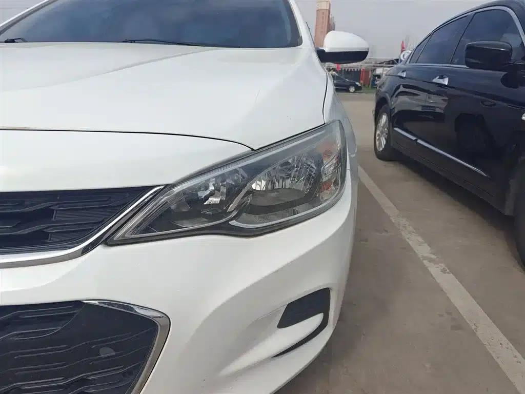 Chevrolet Cruze 2019 320 Automatic Sunroof Edition — миниатюра 23