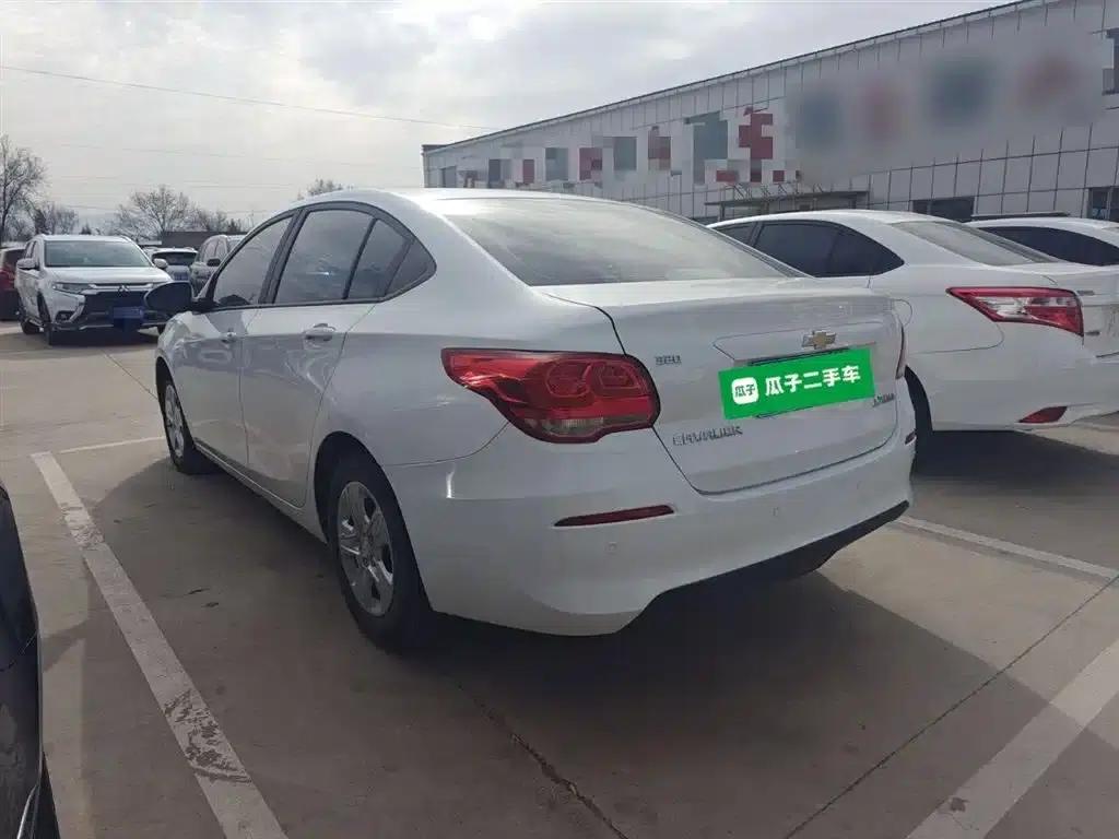 Chevrolet Cruze 2019 320 Automatic Sunroof Edition — миниатюра 5