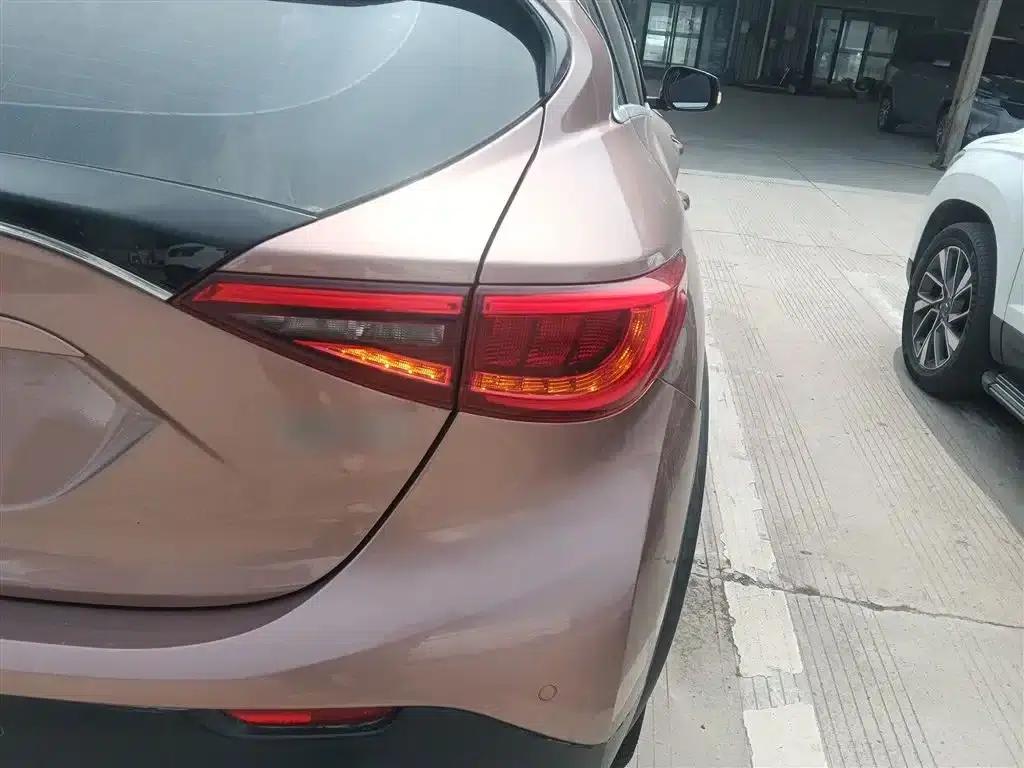 Infiniti QX30 2017 1.6T 2WD Fashion Edition — миниатюра 8