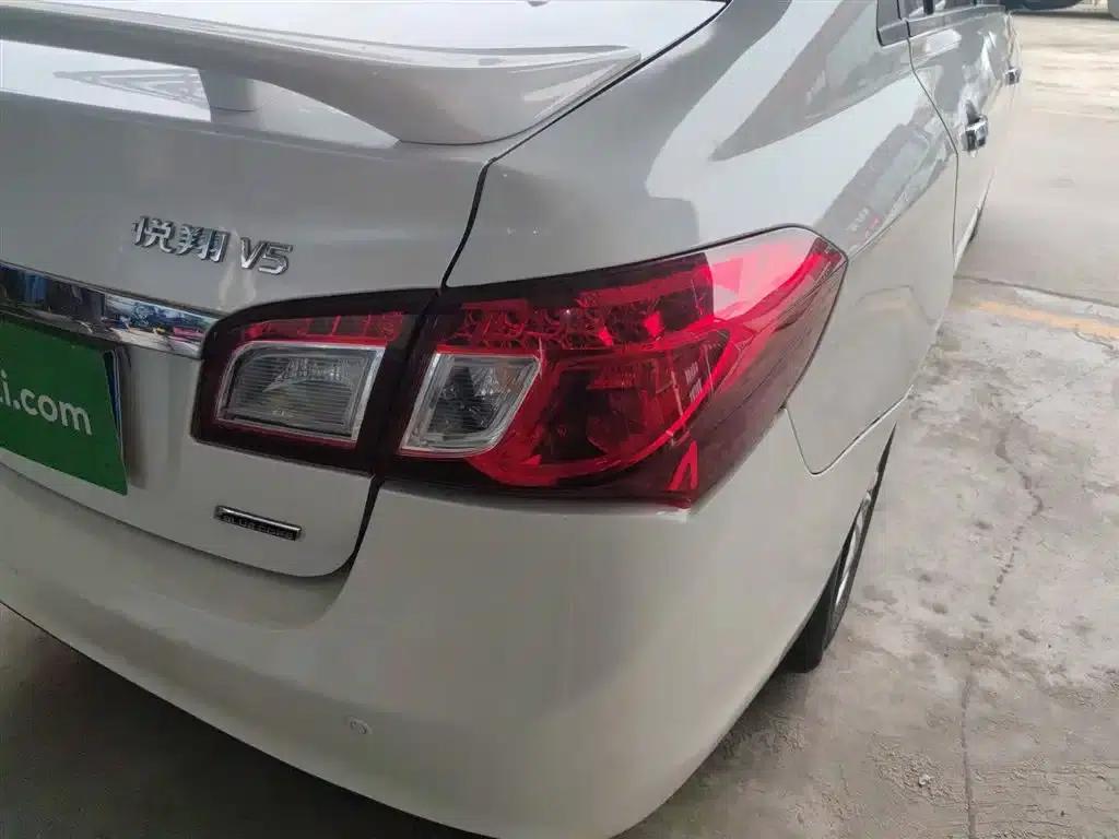 Yuexiang V5 2012 1.5L Manual Sport (National IV Emission Standard) — миниатюра 8