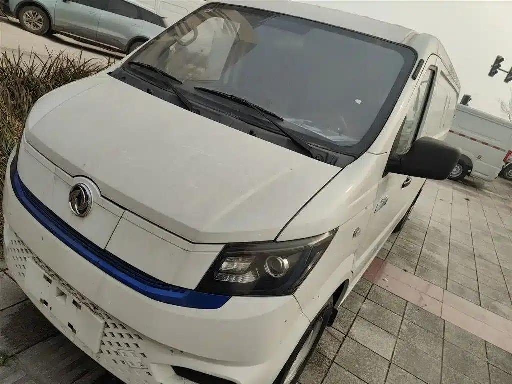 Yufeng EM27 2024 Model EM27L EVE Energy 41.86kWh — миниатюра 1