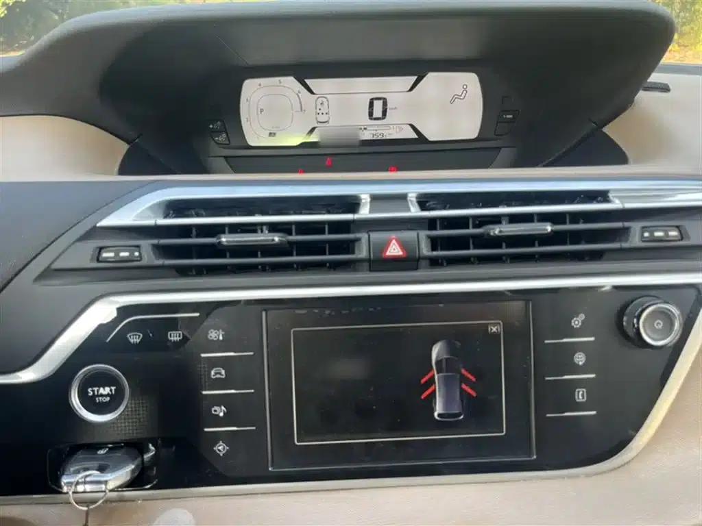 2015 Civic C4 1.6T Luxury 5-seater — миниатюра 11