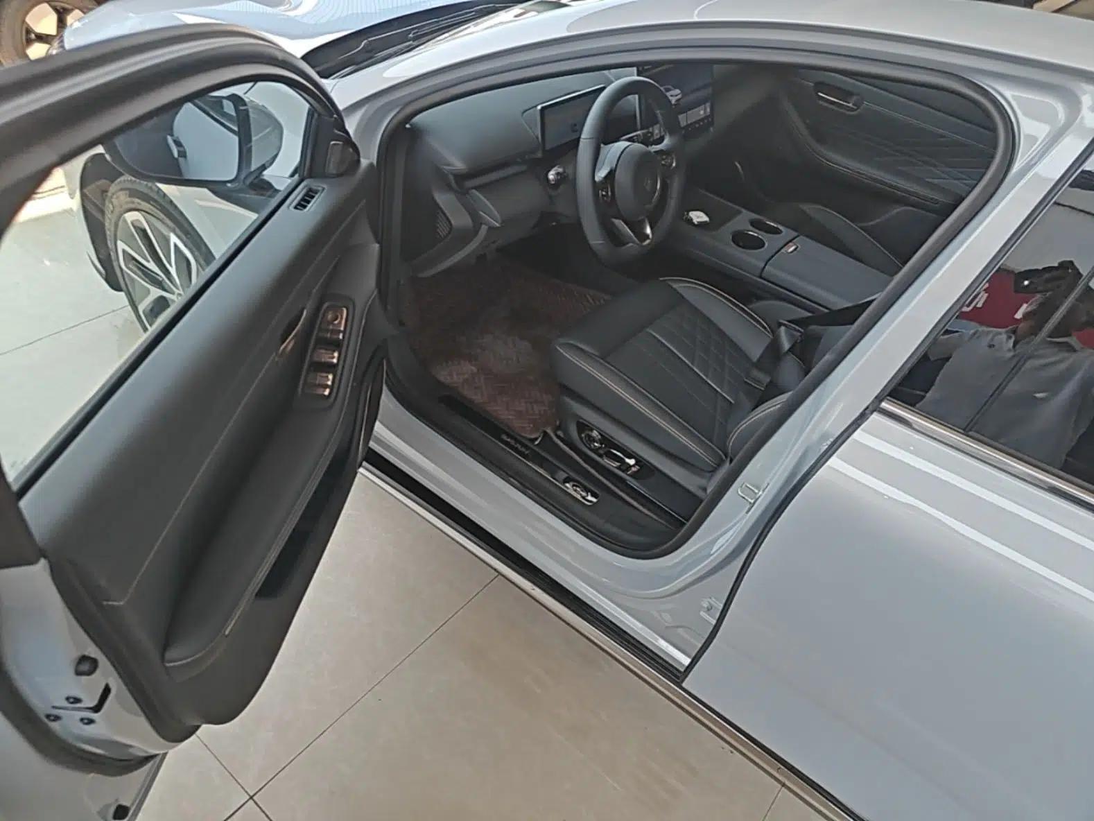 Baojun Enjoy 2025 Plug-in Hybrid 140km Luxury Edition — миниатюра 19