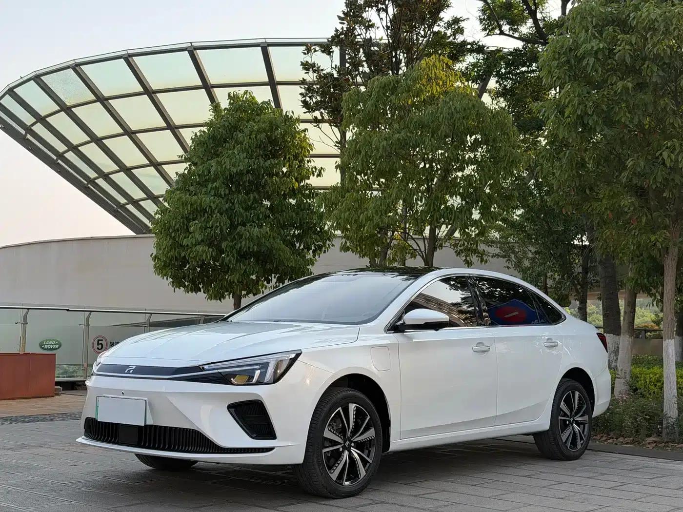 Feifan ER6 2021 New Dynamic Edition 520km Smart Leading Edition — миниатюра 1