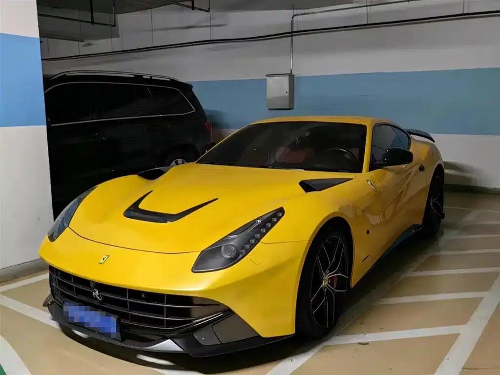2013 F12berlinetta 6.3L Standard Model — миниатюра 1