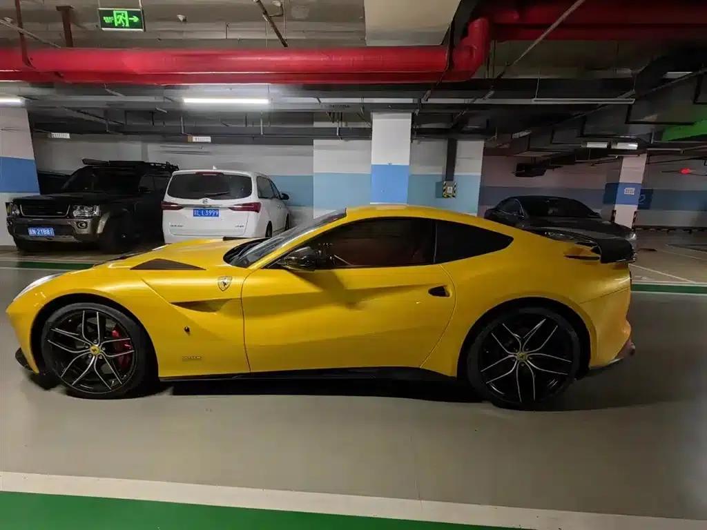 2013 F12berlinetta 6.3L Standard Model — миниатюра 11