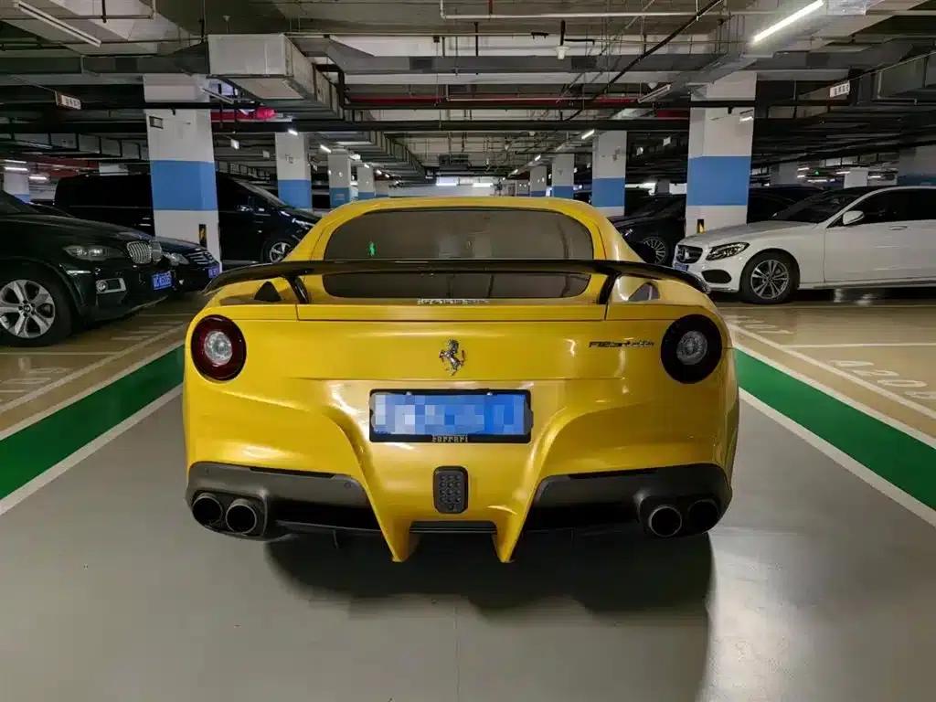 2013 F12berlinetta 6.3L Standard Model — миниатюра 8