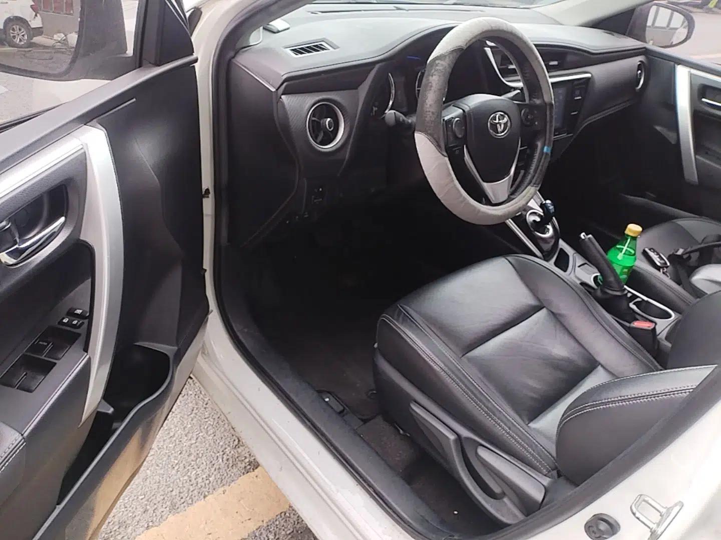 Toyota Levin Hybrid E+ 2019 1.8L PH V E-CVT Luxury Edition — миниатюра 19