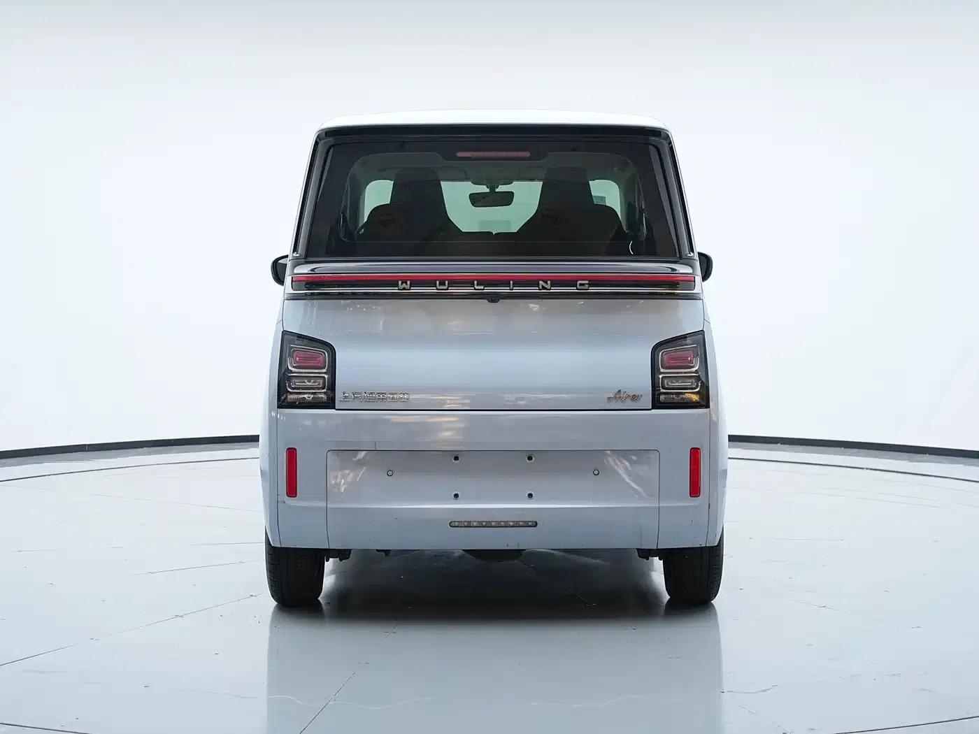 Wuling Air ev Clear Sky 2023 Model, Four-Seat - Advanced Edition — миниатюра 6