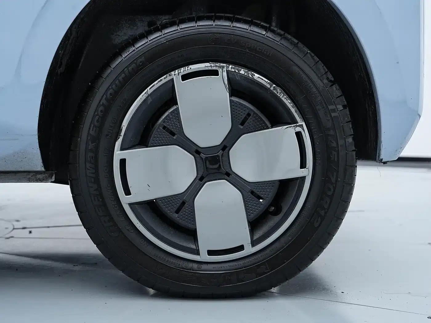 Wuling Air ev Clear Sky 2023 Model, Four-Seat - Advanced Edition — миниатюра 10