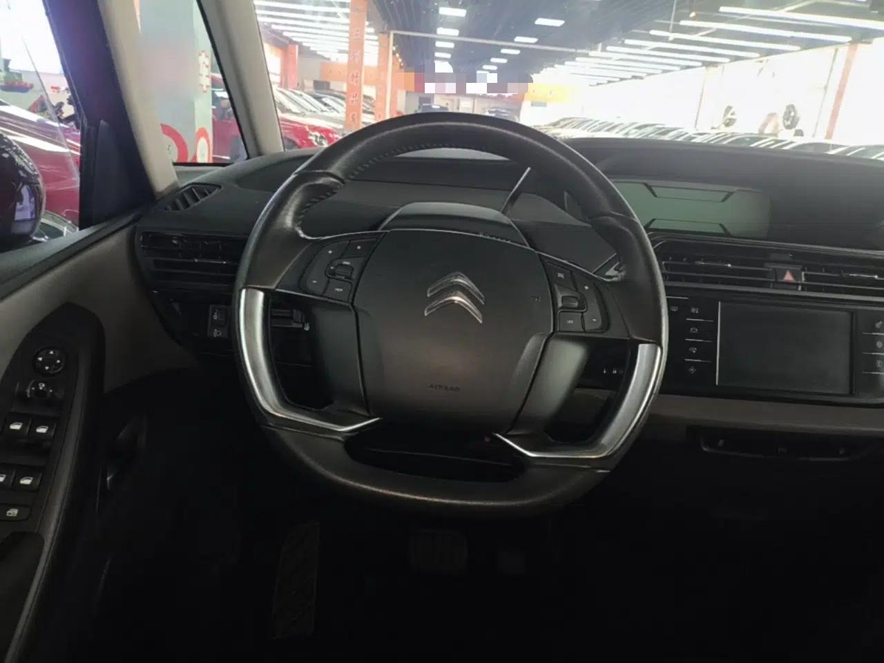 Citroen C4 Picasso 2015 1.6T Fashion Model 5 Seats — миниатюра 14