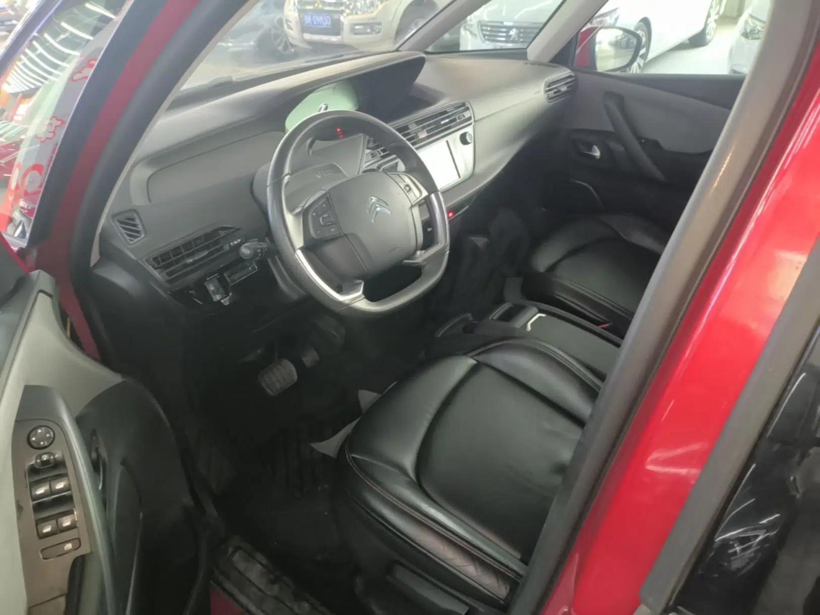 Citroen C4 Picasso 2015 1.6T Fashion Model 5 Seats — миниатюра 19
