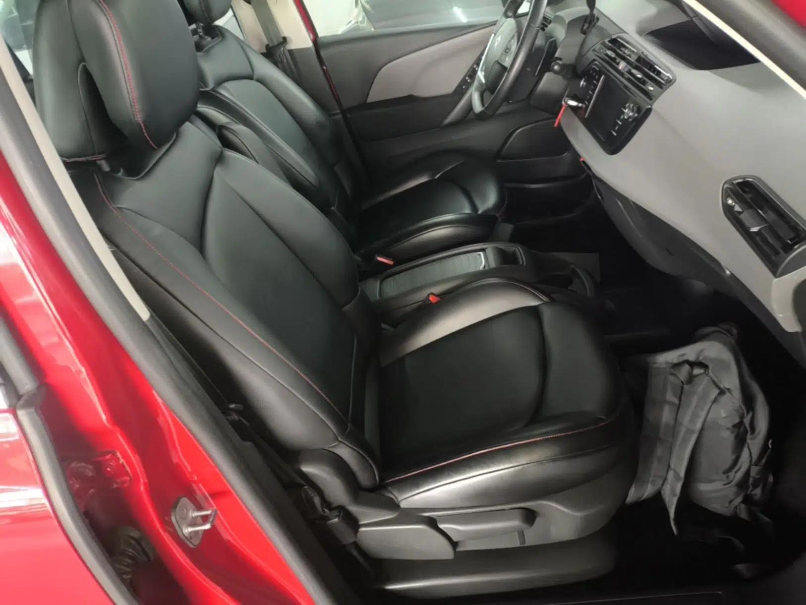 Citroen C4 Picasso 2015 1.6T Fashion Model 5 Seats — миниатюра 23