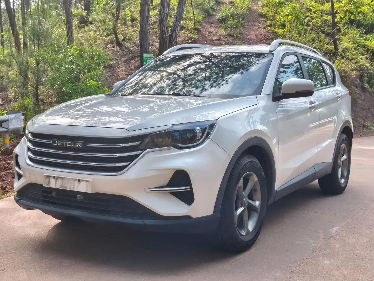JETOUR X70M 2020 Revised Version 1.5T DCT Companion Edition 5 Seats — миниатюра 9