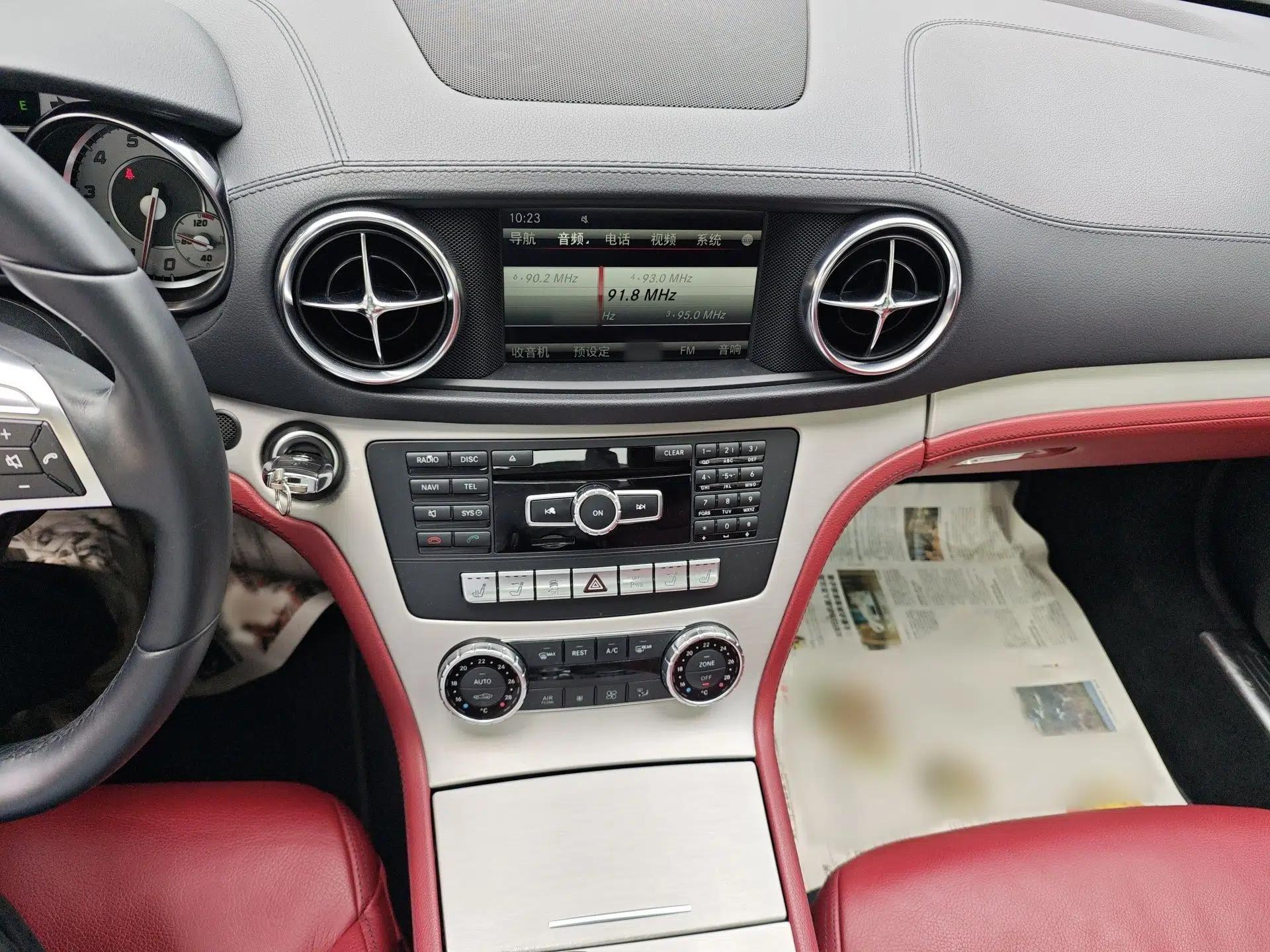 Mercedes-Benz SL-Class 2013 SL 350 Fashion Model — миниатюра 12